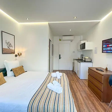 Urbanflat 208 - Beautiful In The Center Of Appartamento Parigi